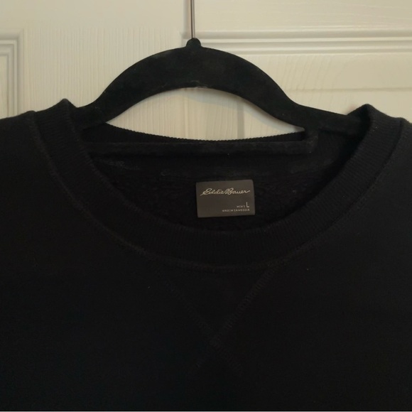 Eddie Bauer Men's Black Crewneck Sweater - Picture 2 of 3
